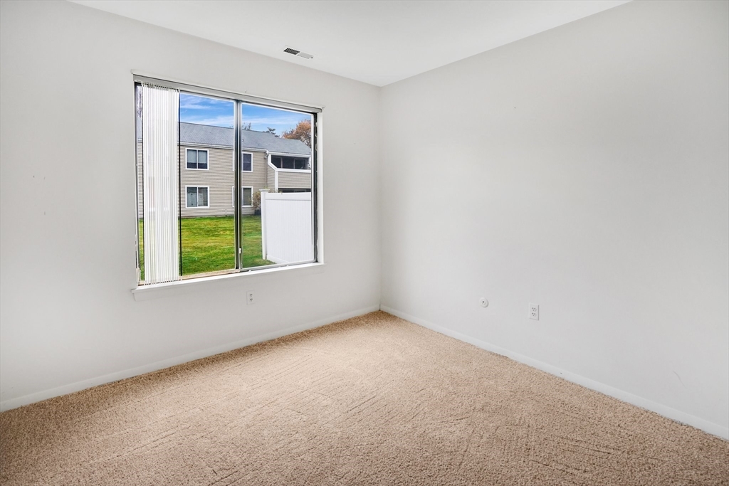 142 Nassau Drive, Unit 142 Springfield, MA 01129 - Photo 20 of 34 Gallery Image 20