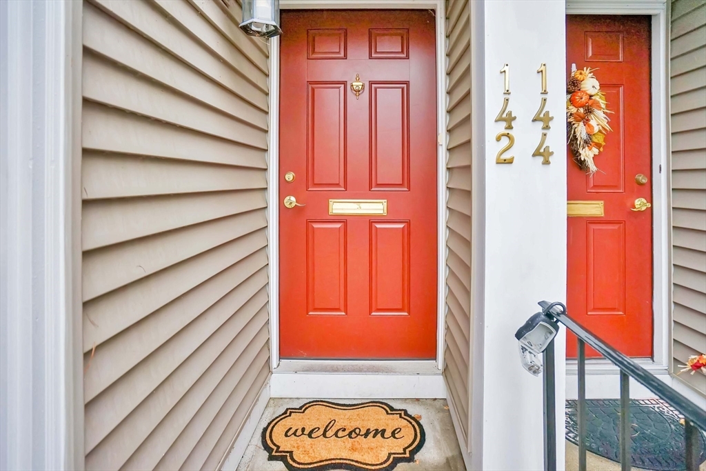 142 Nassau Drive, Unit 142 Springfield, MA 01129 - Photo 2 of 34 Gallery Image 2