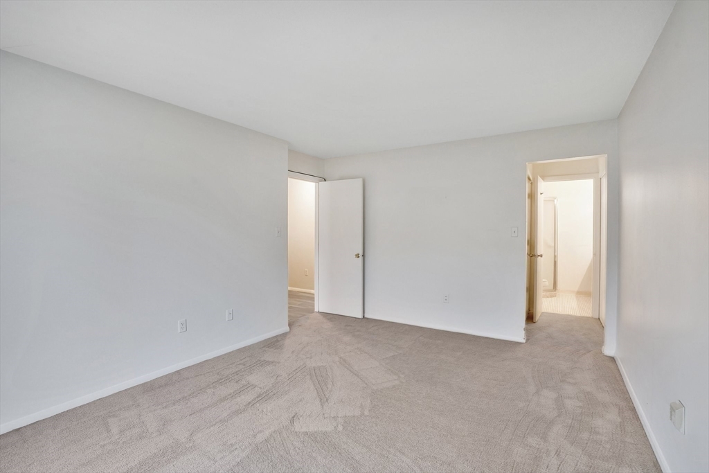 142 Nassau Drive, Unit 142 Springfield, MA 01129 - Photo 28 of 34 Gallery Image 28