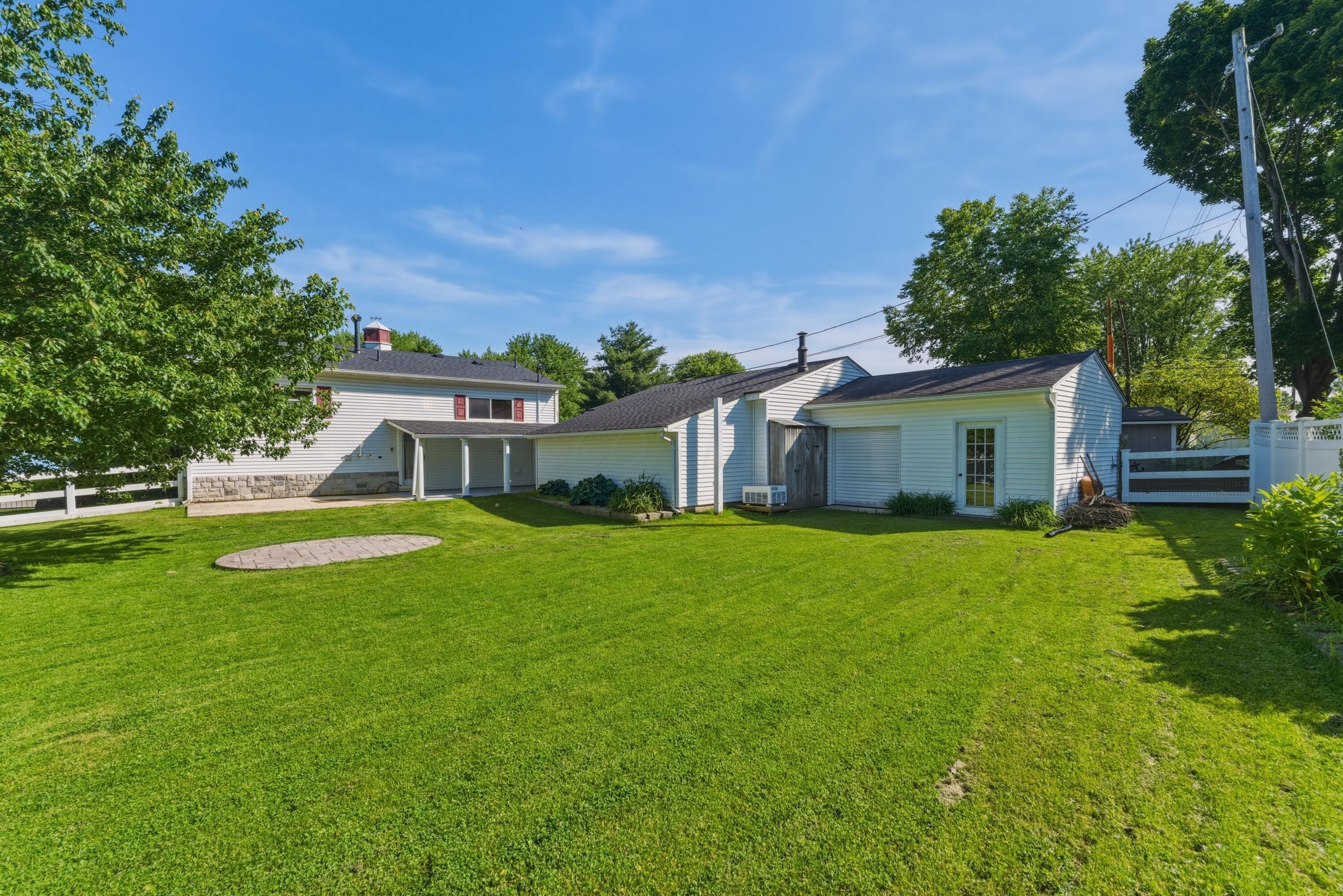 291 Hawthorne Road Sunbury, OH 43074 - Photo 7 of 29 Back of house 2