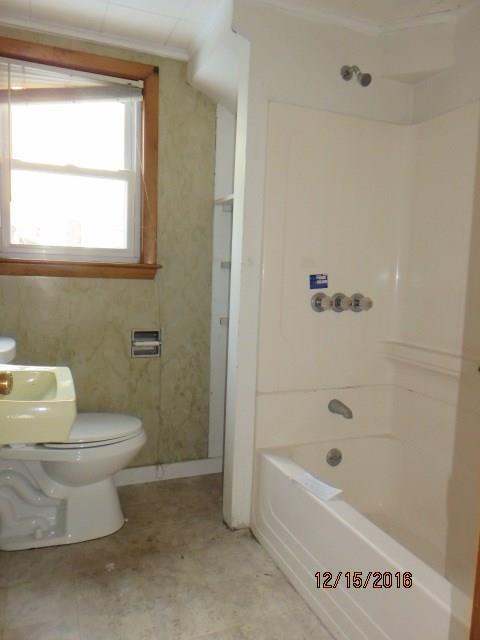 135 Pool Street Biddeford, ME 04005 - Photo 13 of 34 bath unit 1