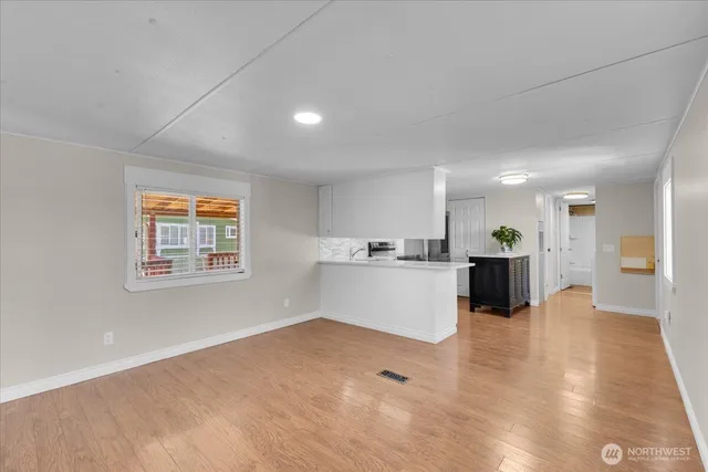 $125,000 | 7614 Northeast Bothell Way, Unit 11, Kenmore, WA 98028