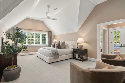 $9,950,000 | 76 Robin Road, Weston, MA 02493