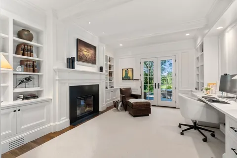 $9,950,000 | 76 Robin Road, Weston, MA 02493