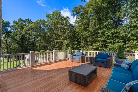 $9,950,000 | 76 Robin Road, Weston, MA 02493