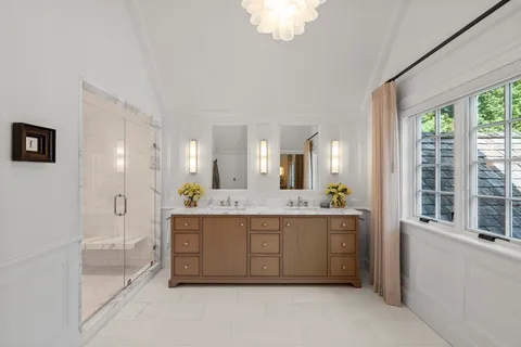 $9,950,000 | 76 Robin Road, Weston, MA 02493