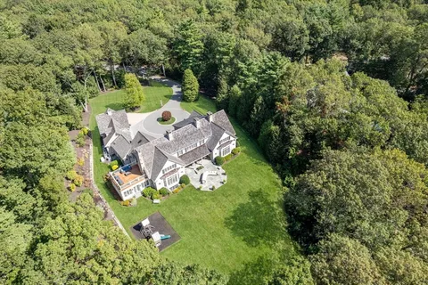 $9,950,000 | 76 Robin Road, Weston, MA 02493