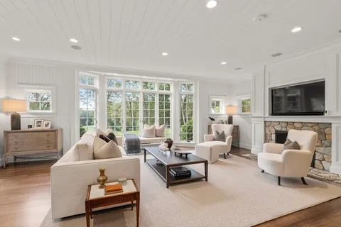 $9,950,000 | 76 Robin Road, Weston, MA 02493