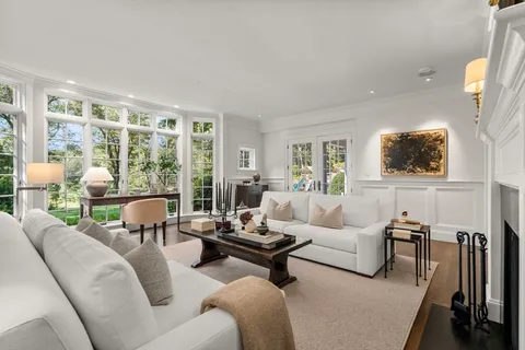 $9,950,000 | 76 Robin Road, Weston, MA 02493