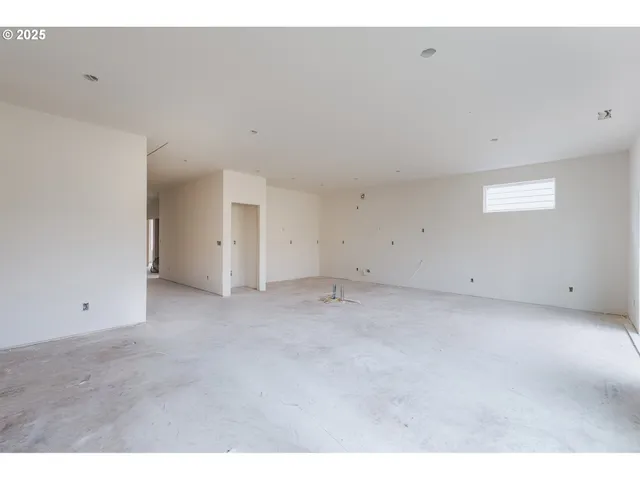 $595,000 | 734 Southeast 35th Street, Battle Ground, WA 98604