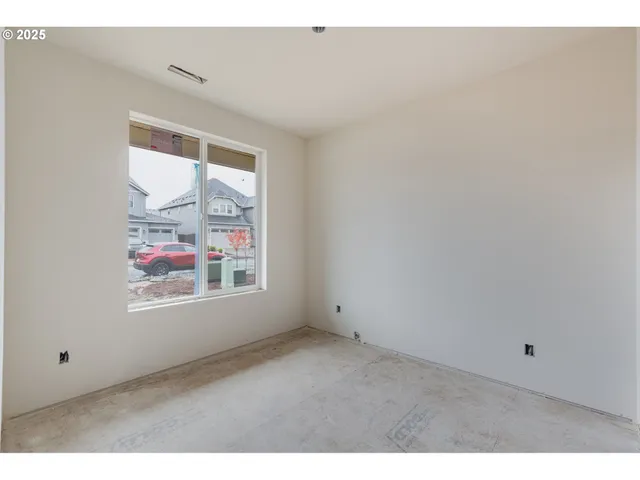 $595,000 | 734 Southeast 35th Street, Battle Ground, WA 98604