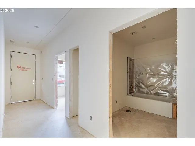 $595,000 | 734 Southeast 35th Street, Battle Ground, WA 98604