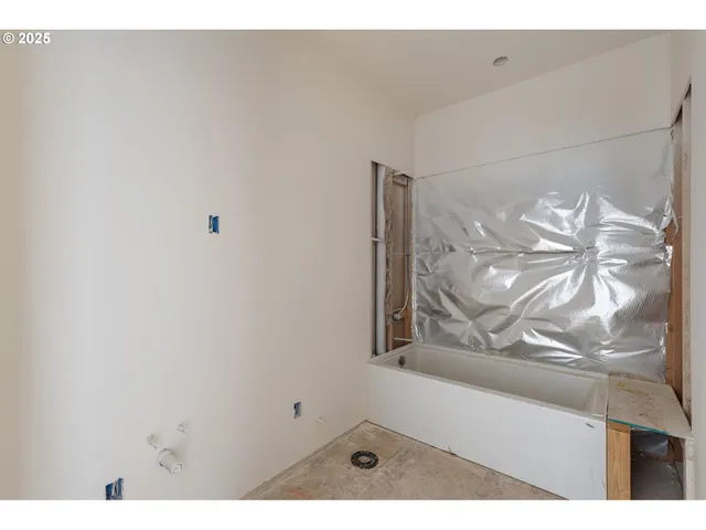 $595,000 | 734 Southeast 35th Street, Battle Ground, WA 98604