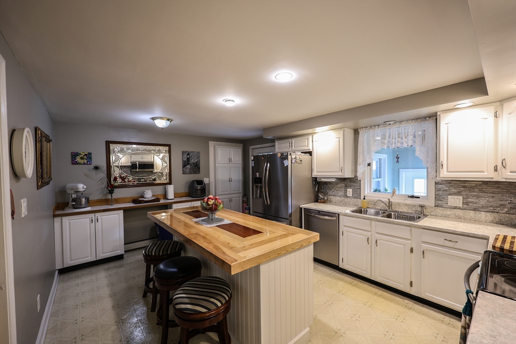 167 South Shelburne Road Greenfield, MA 01301 - Photo 12 of 40