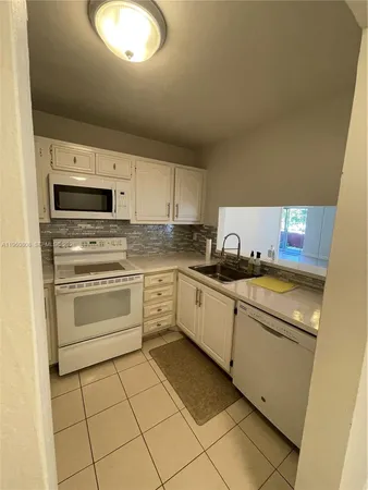 $199,950 | 13685 Northeast 10th Avenue, Unit 210, North Miami, FL 33161