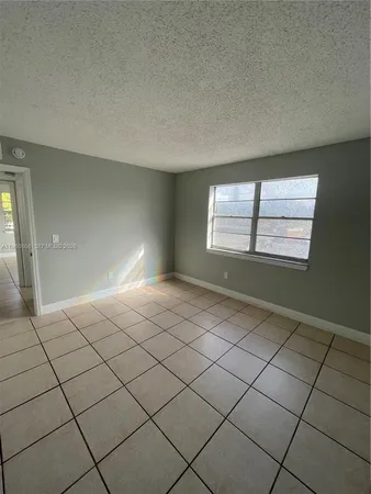 $199,950 | 13685 Northeast 10th Avenue, Unit 210, North Miami, FL 33161