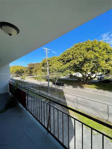 $199,950 | 13685 Northeast 10th Avenue, Unit 210, North Miami, FL 33161