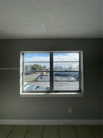 $199,950 | 13685 Northeast 10th Avenue, Unit 210, North Miami, FL 33161