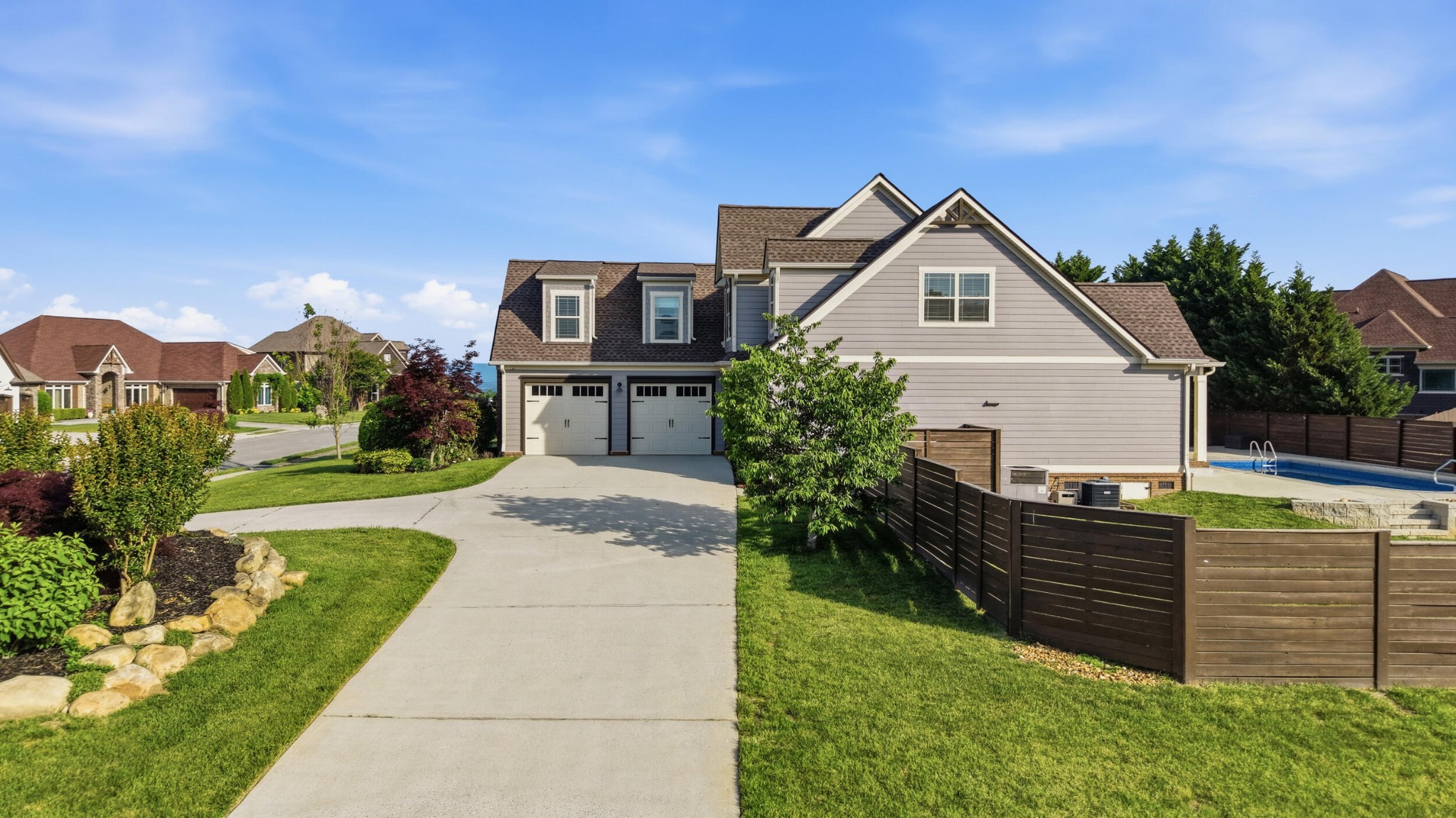 4046 Brock Road Chattanooga, TN 37421 - Photo 5 of 59 a front view of a house with a yard