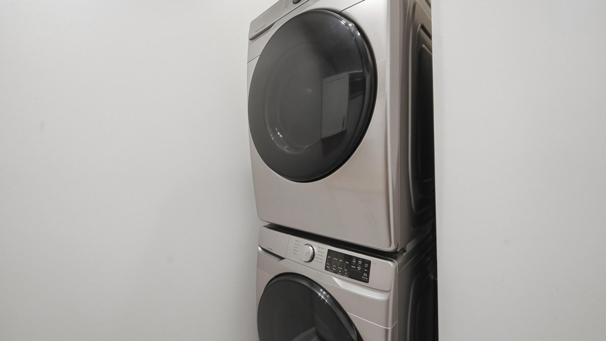 4046 Brock Road Chattanooga, TN 37421 - Photo 52 of 59 a utility room with dryer and washer