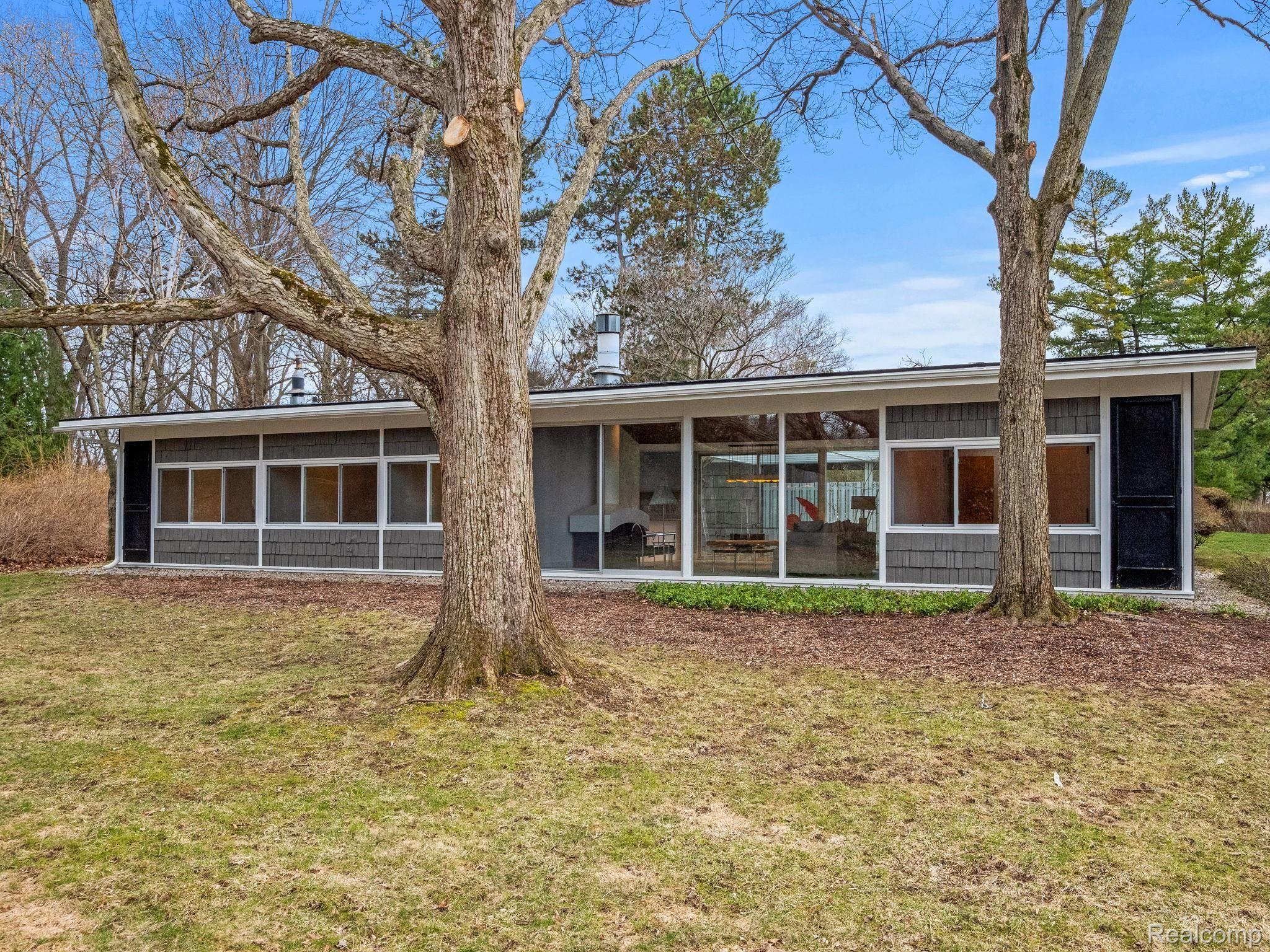 4325 Derry Road Bloomfield Hills, MI 48302 - Photo 8 of 34 8-web-or-mls-P2344712.jpg