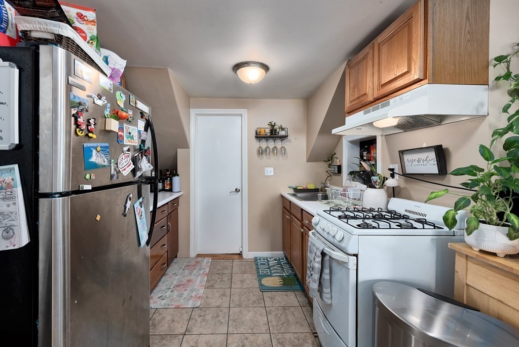 13 Nelson Road Peabody, MA 01960 - Photo 12 of 37 Gallery Image 12