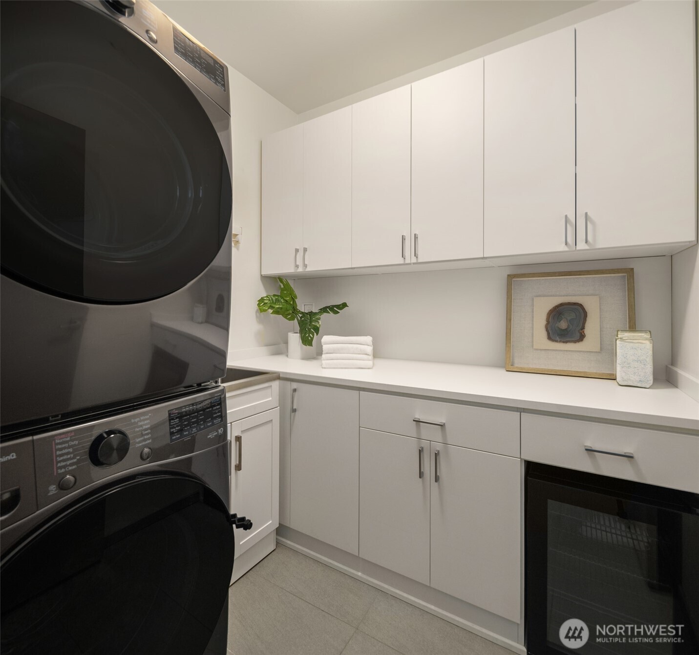 928 34th Avenue Seattle, WA 98122 - Photo 24 of 39