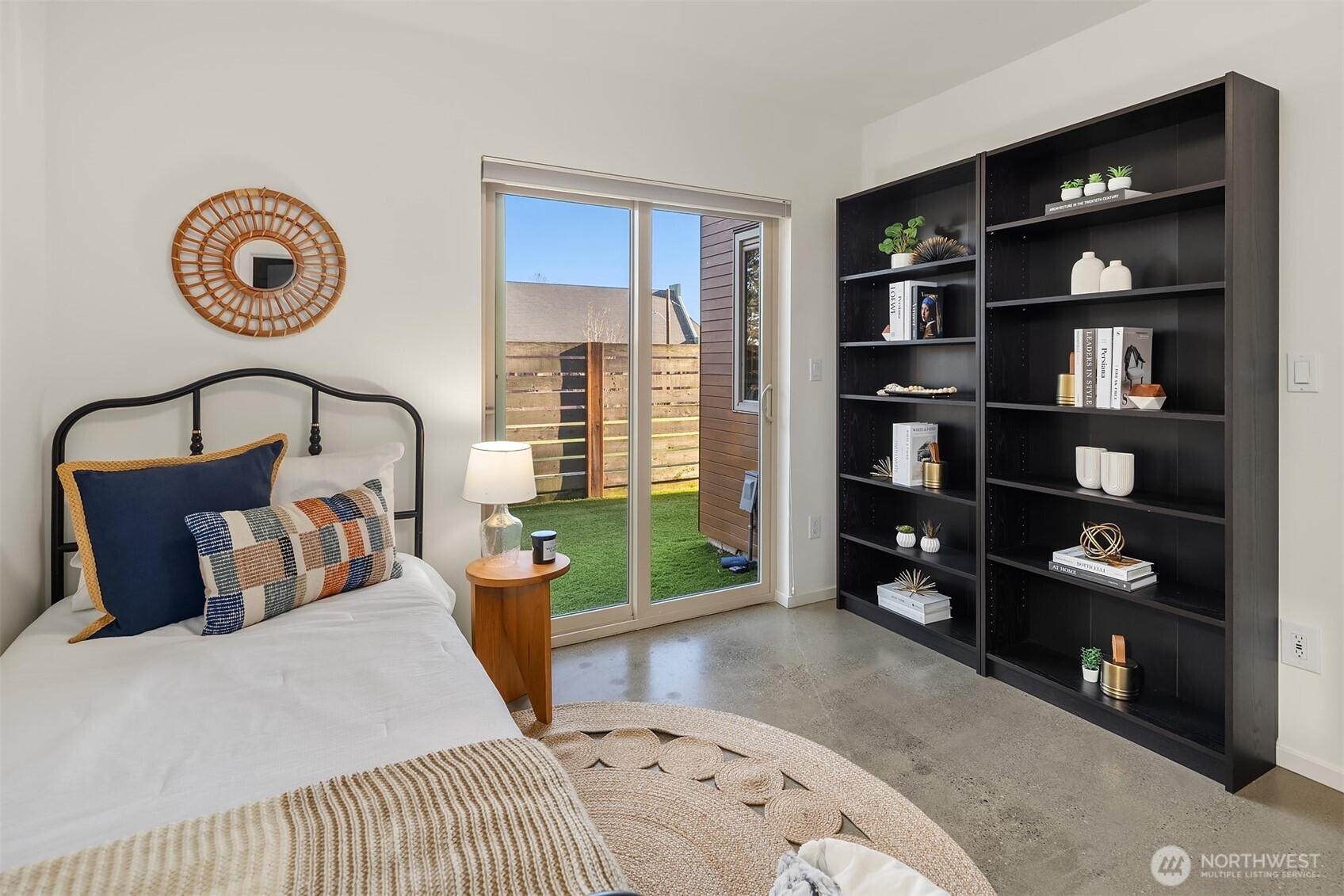 928 34th Avenue Seattle, WA 98122 - Photo 30 of 39