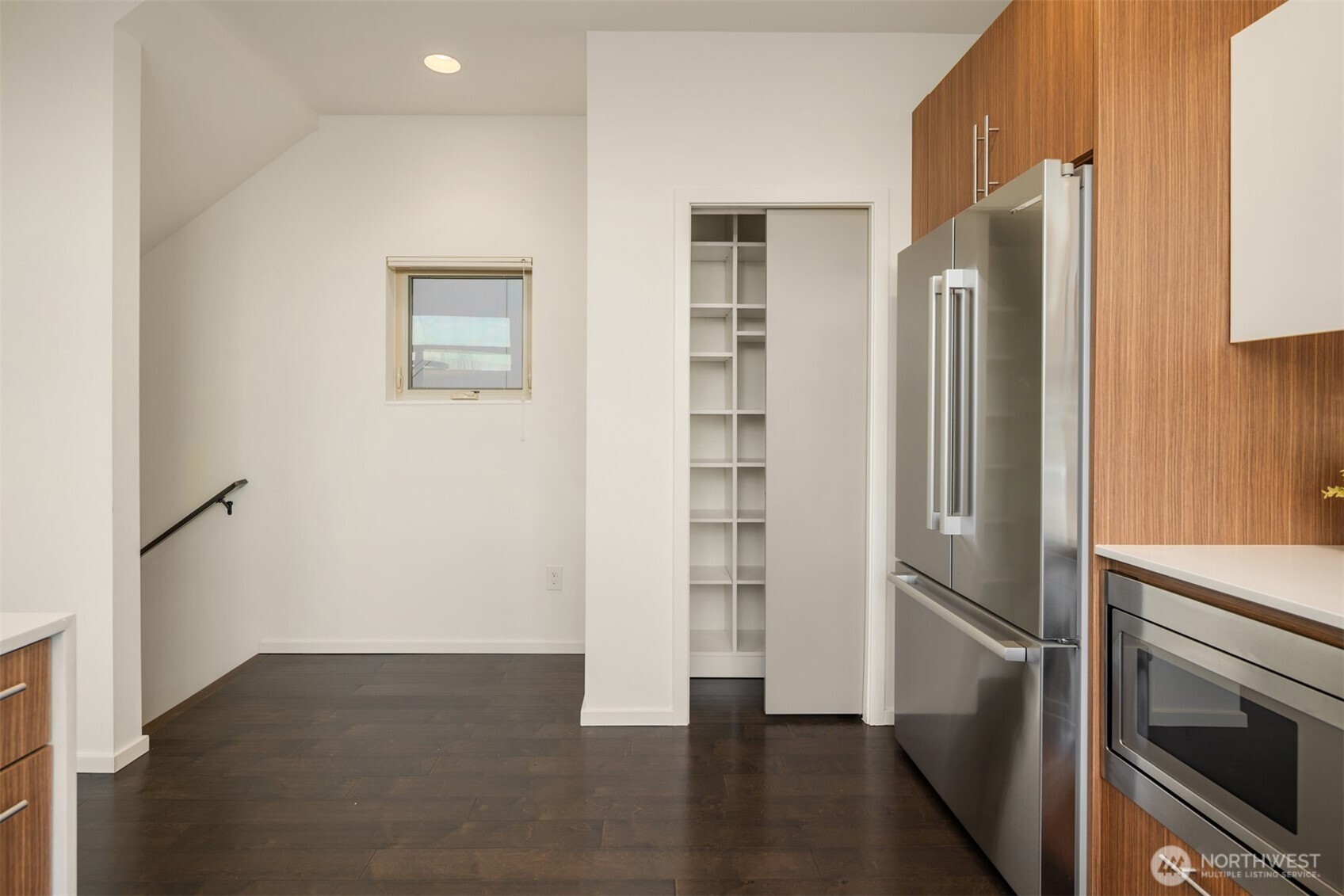 928 34th Avenue Seattle, WA 98122 - Photo 7 of 39