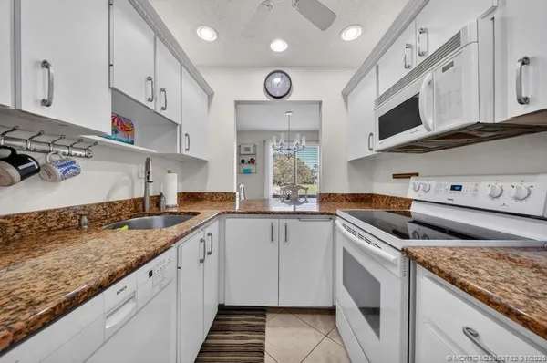 $229,000 | 5335 Southeast Miles Grant Road, Unit H206, Stuart, FL 34997