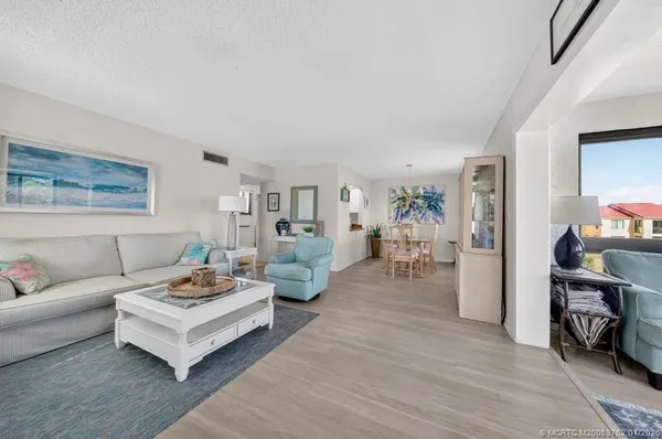 $229,000 | 5335 Southeast Miles Grant Road, Unit H206, Stuart, FL 34997