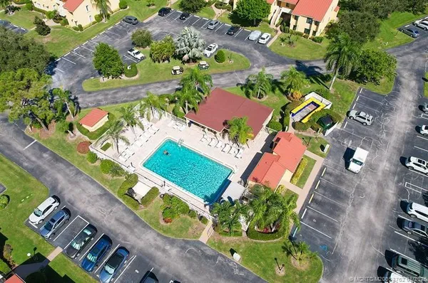 $229,000 | 5335 Southeast Miles Grant Road, Unit H206, Stuart, FL 34997