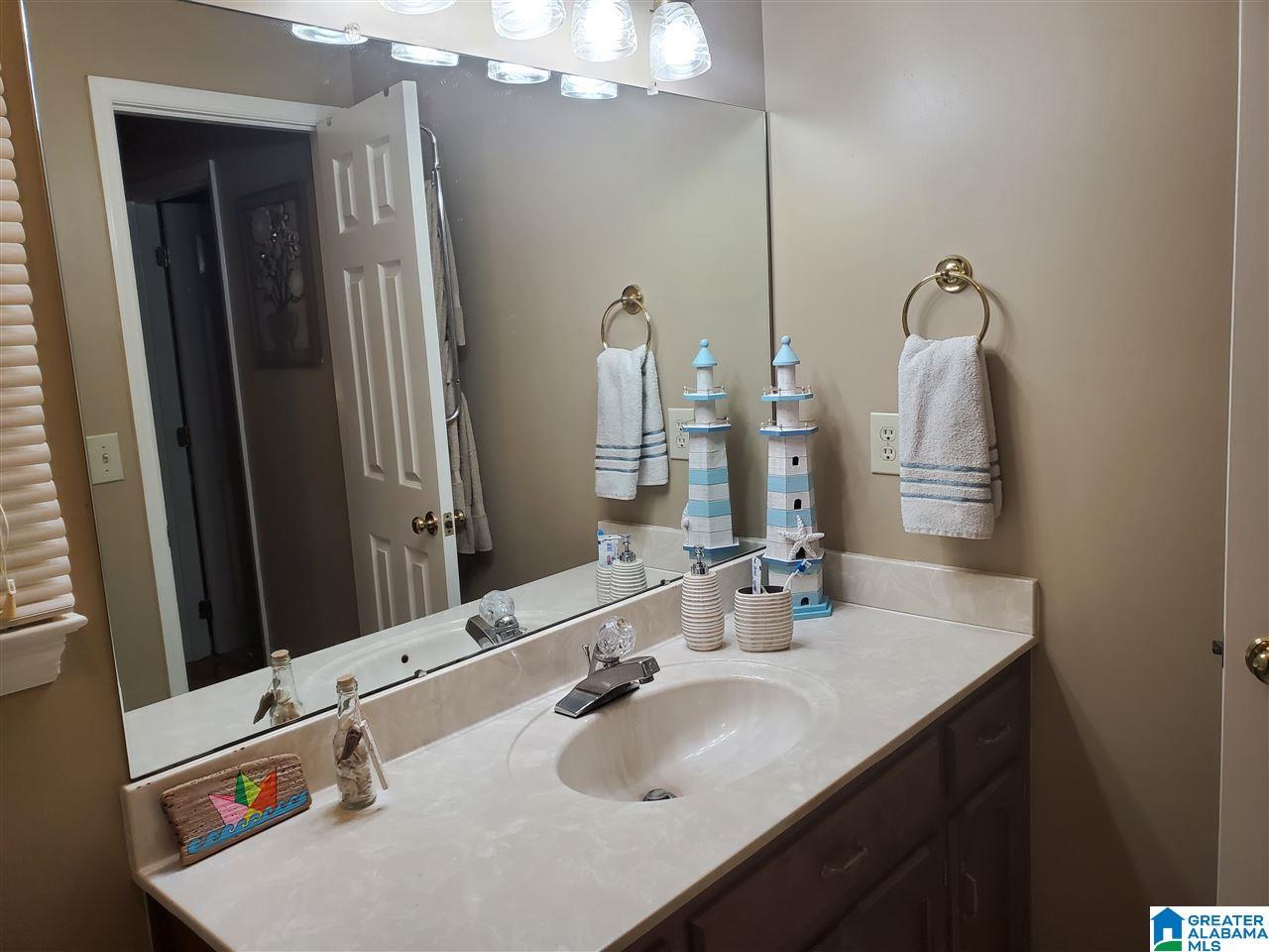 1313 Colonial Way Alabaster, AL 35007 - Photo 12 of 16