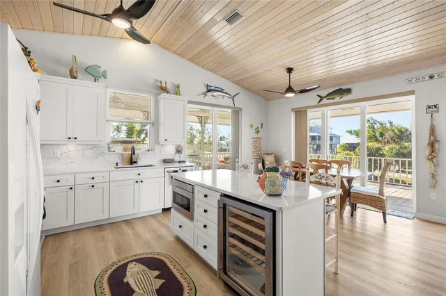 $924,900 | 9712 Little Gasparilla, Placida, FL 33946