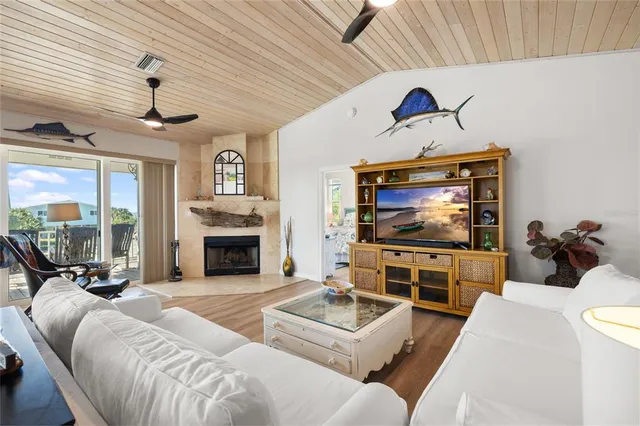 $924,900 | 9712 Little Gasparilla, Placida, FL 33946