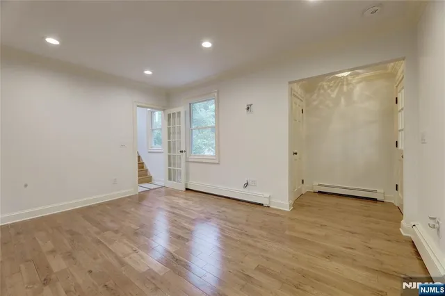 $799,000 | 406 Dixie Avenue, Hawthorne, NJ 07506