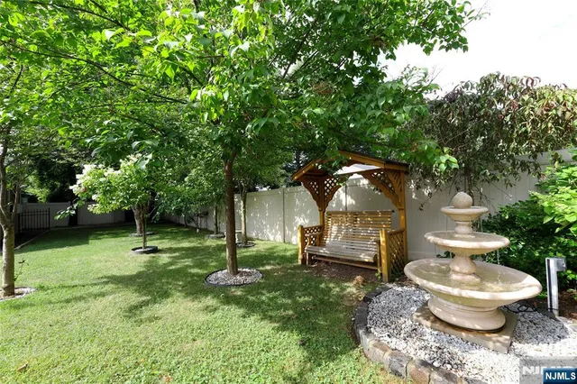 $799,000 | 406 Dixie Avenue, Hawthorne, NJ 07506