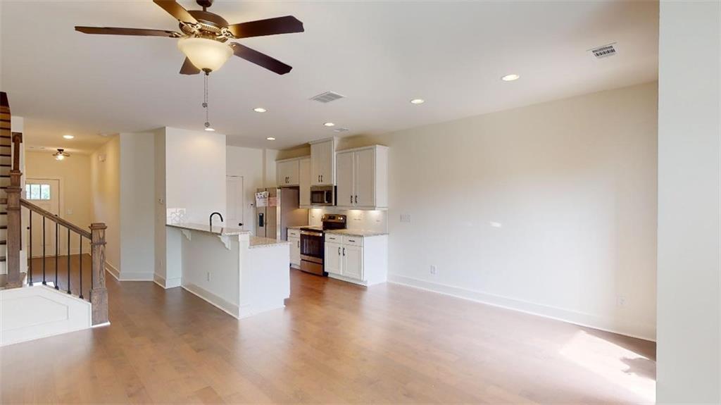 5873 Greystone Drive Lithonia, GA 30058 - Photo 4 of 35