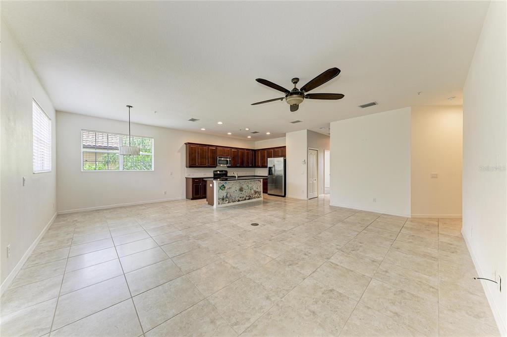 8143 Miramar Way, Unit 8143 Lakewood Ranch, FL 34202 - Photo 10 of 98
