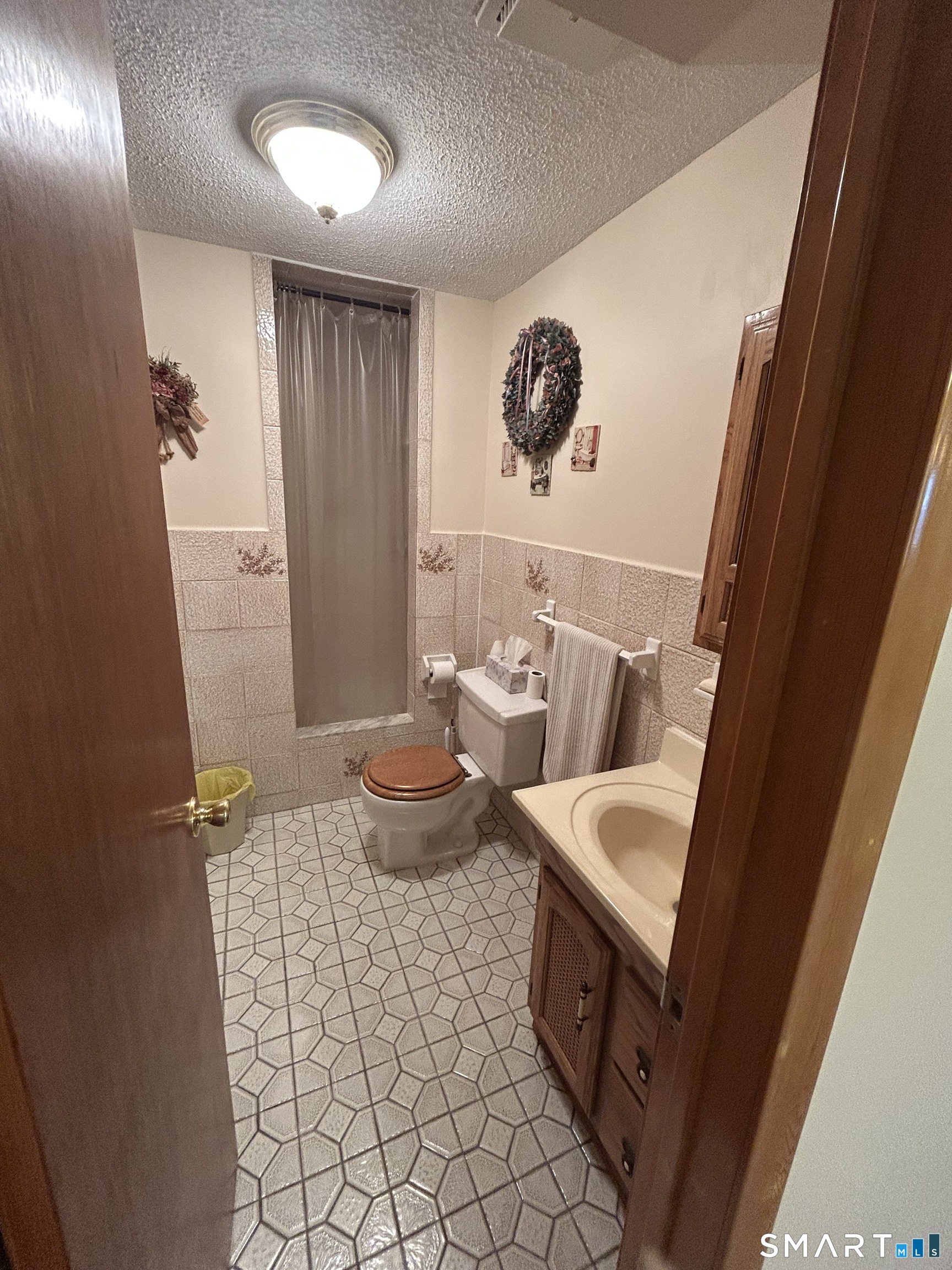 15 Flintlock Road North Haven, CT 06473 - Photo 17 of 29 Gallery Image 17