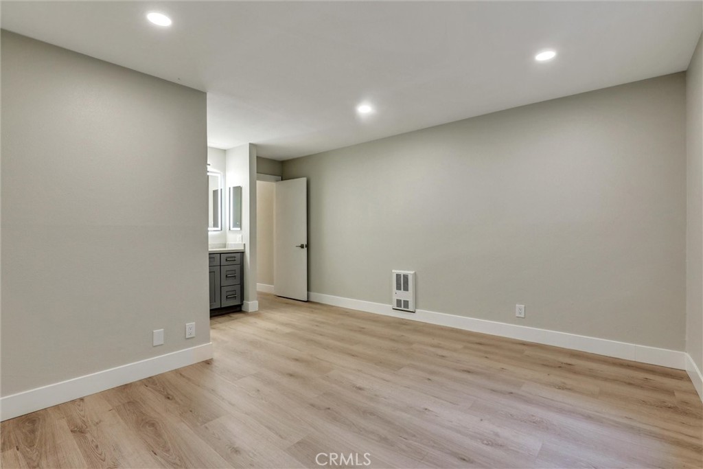 93 Streamwood Irvine, CA 92620 - Photo 15 of 29