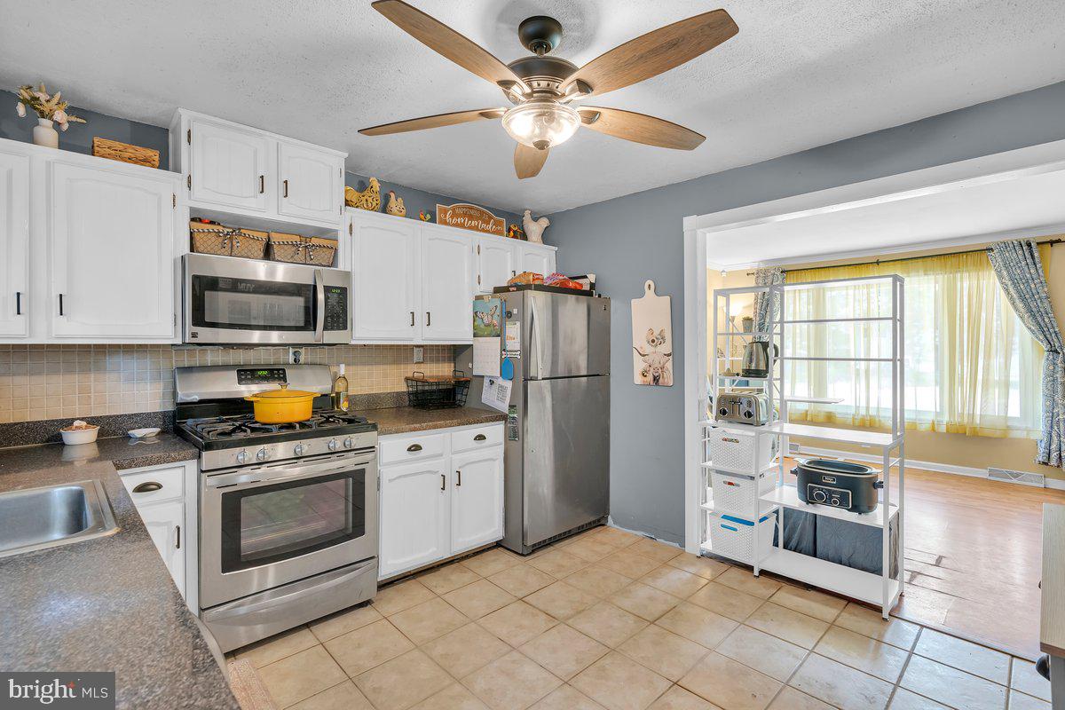 25 Richards Avenue Pine Hill, NJ 08021 - Photo 7 of 26