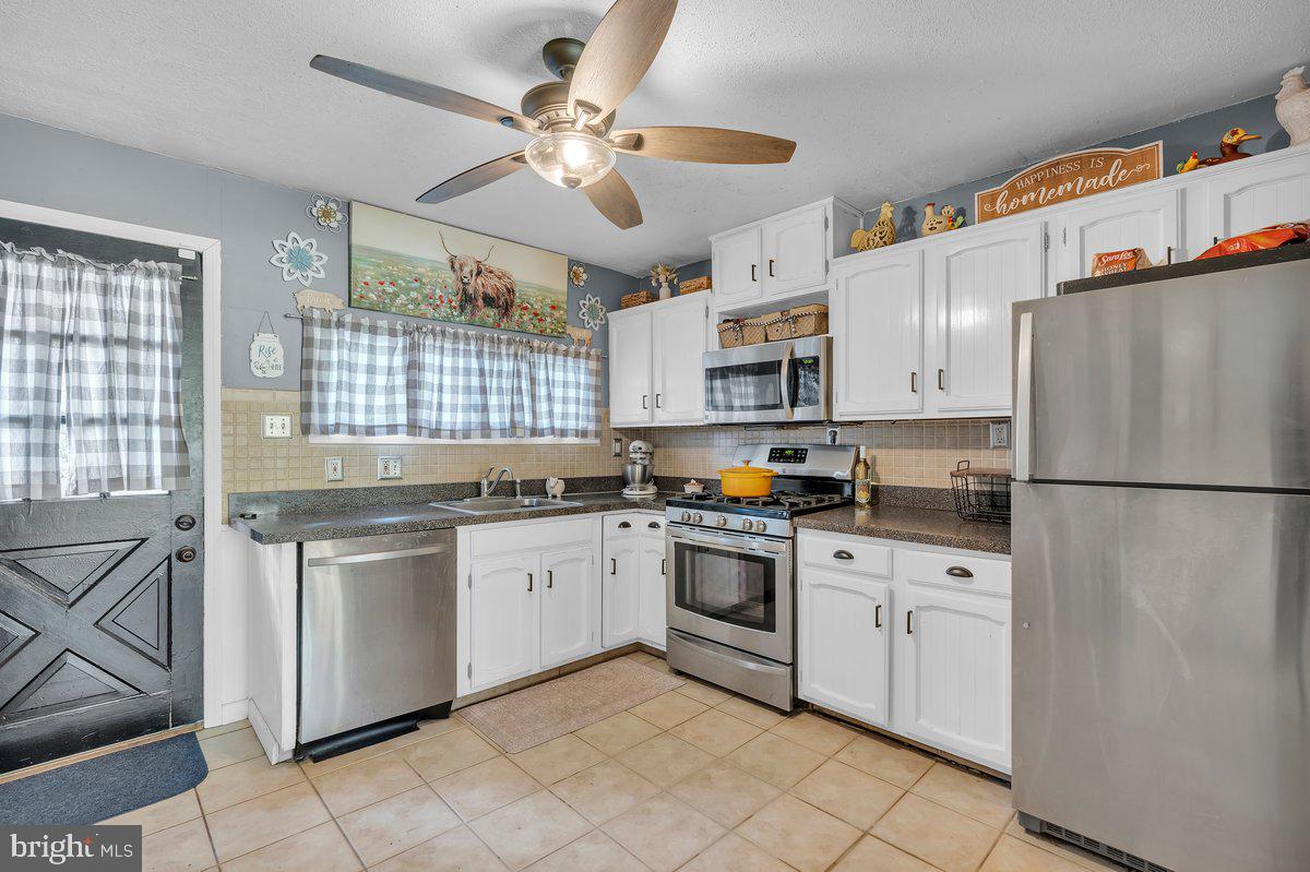 25 Richards Avenue Pine Hill, NJ 08021 - Photo 9 of 26