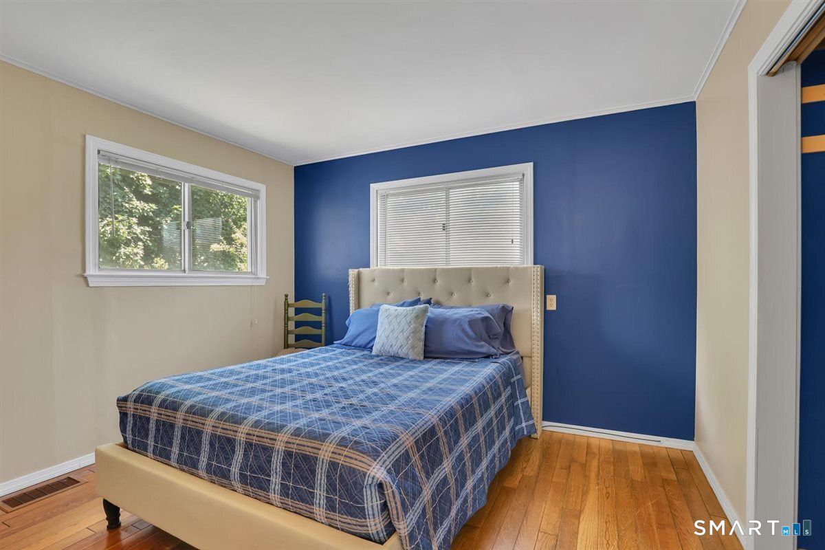 13 Predem Road Bristol, CT 06010 - Photo 16 of 31