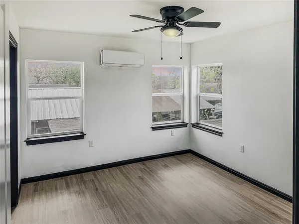 $695 | 6812 Avenue Q, Unit B, Houston, TX 77011