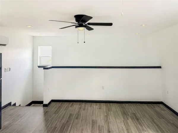 $695 | 6812 Avenue Q, Unit B, Houston, TX 77011