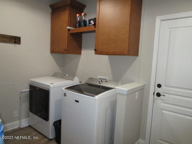 3704 Pete Johnson Road Macclenny, FL 32063 - Photo 17 of 18 a utility room with dryer and washer