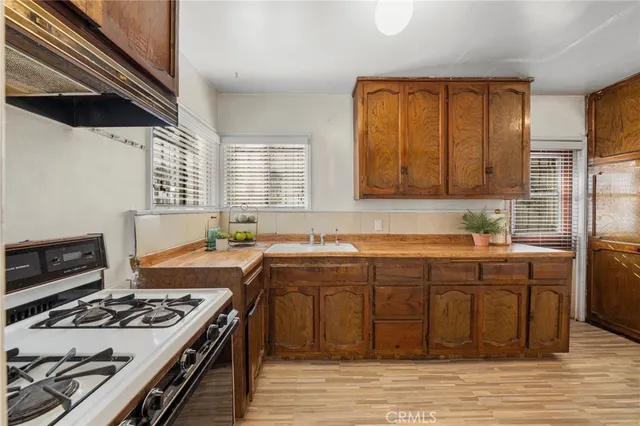 $675,000 | 9929 Rosewood Avenue, South Gate, CA 90280