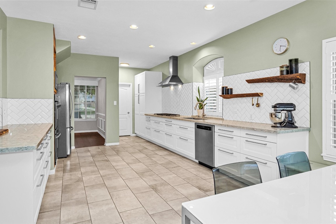 6010 Charrington Drive Spring, TX 77389 - Photo 15 of 47