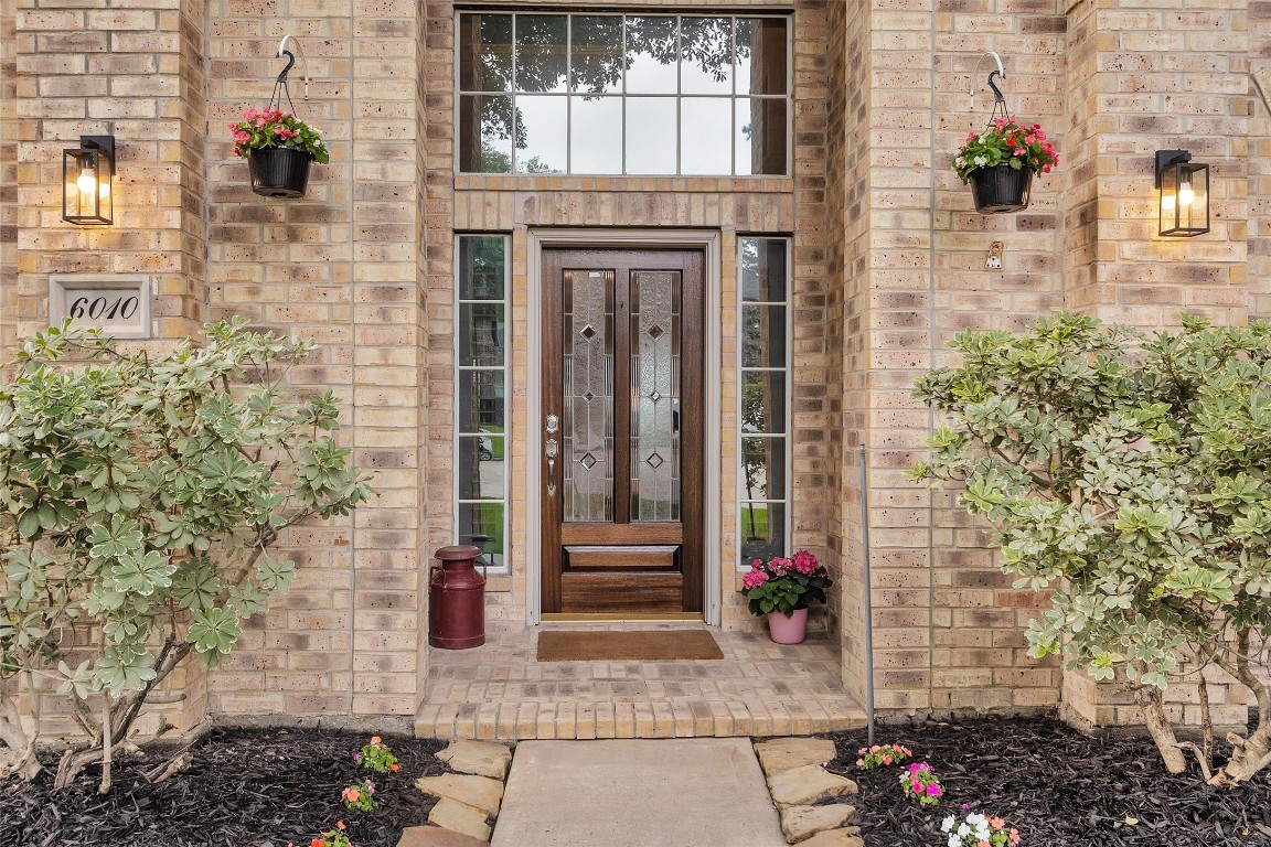 6010 Charrington Drive Spring, TX 77389 - Photo 2 of 47